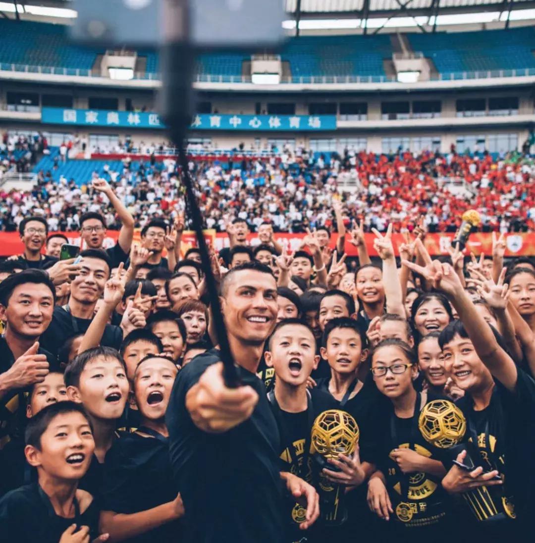 c罗接受高晓松采访是哪一年,高晓松惹怒c罗