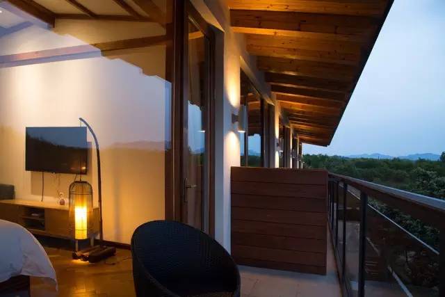 40岁大叔买下一座岛,大叔为钓鱼买下一座岛