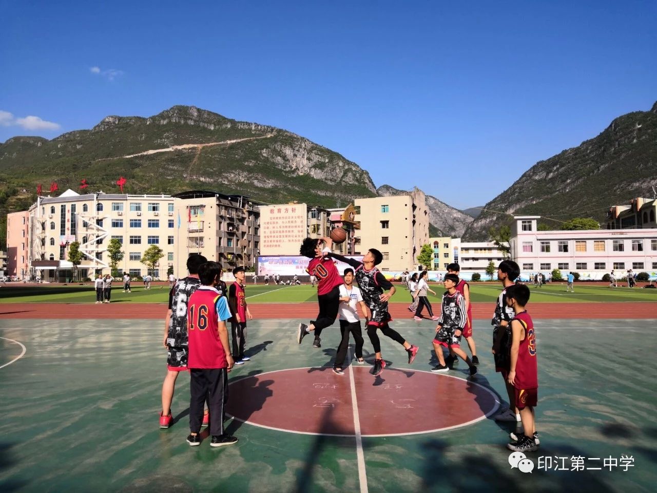 印江二中好还是三中,印江二中在哪