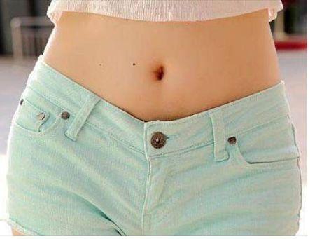 女人腿上长白毛的风水寓意,腿上长毛的女孩有福气吗