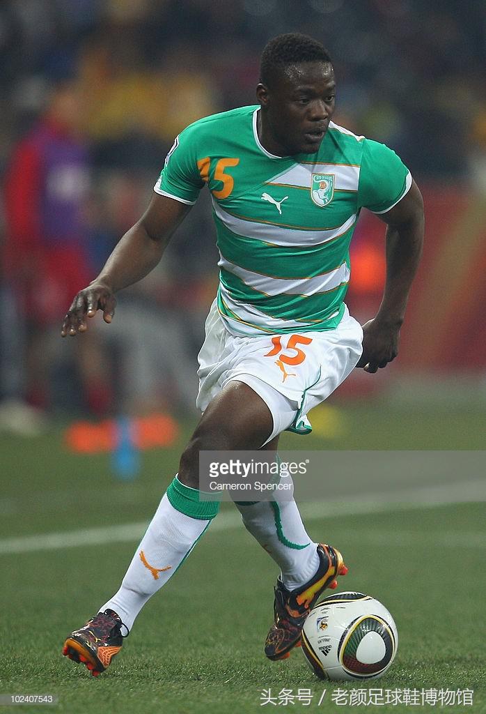 世界杯战靴盘点,南非世界杯复刻版足球鞋