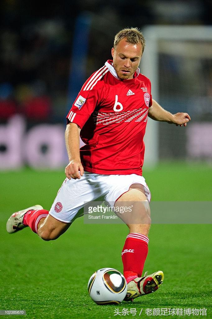 世界杯战靴盘点,南非世界杯复刻版足球鞋