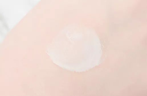 刘嘉玲代言的痘痘修复面霜,刘嘉玲紧致面霜