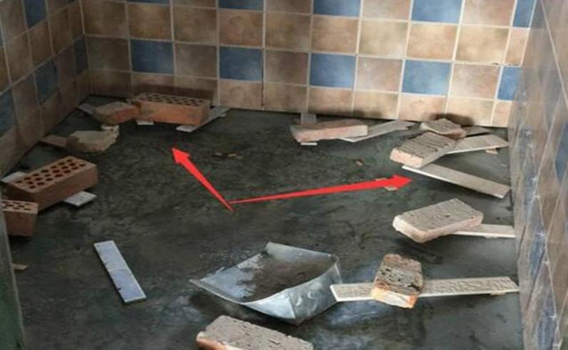 泥工师傅铺贴墙地砖,泥工师傅要轻质砖吗