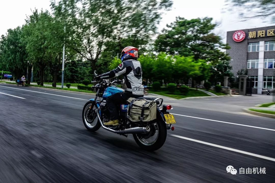 摩托古兹v7special和stone的区别,摩托古兹v7的试驾视频