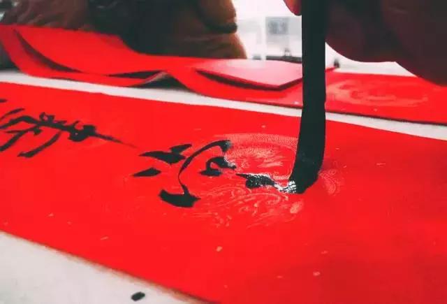 中国红大气豪迈热情洒脱,中国红霸气文案