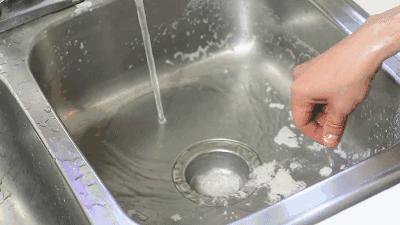 洗衣机甩东西有脏东西,波轮洗衣机脏东西跑出来