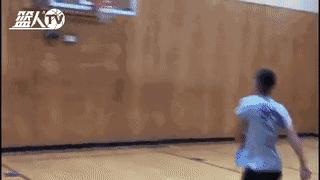 小个子不敢突破上篮怎么办,小个子打球不敢突进去怎么办