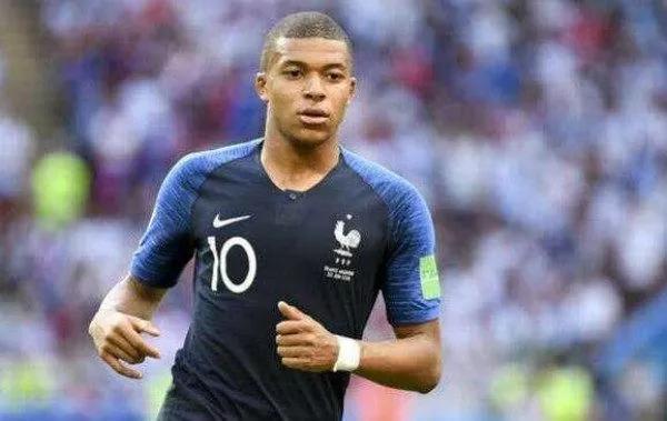 别人的19岁光芒万丈,别人的19岁为国争光