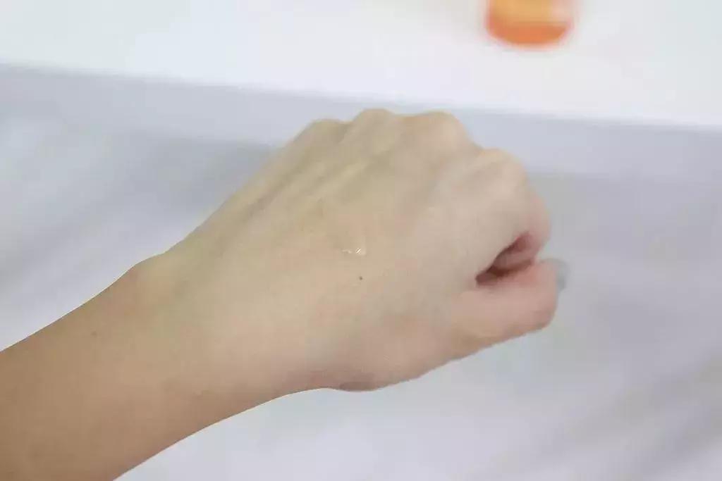 一秒祛黑头粉刺痘痘,十秒去黑头的护肤品