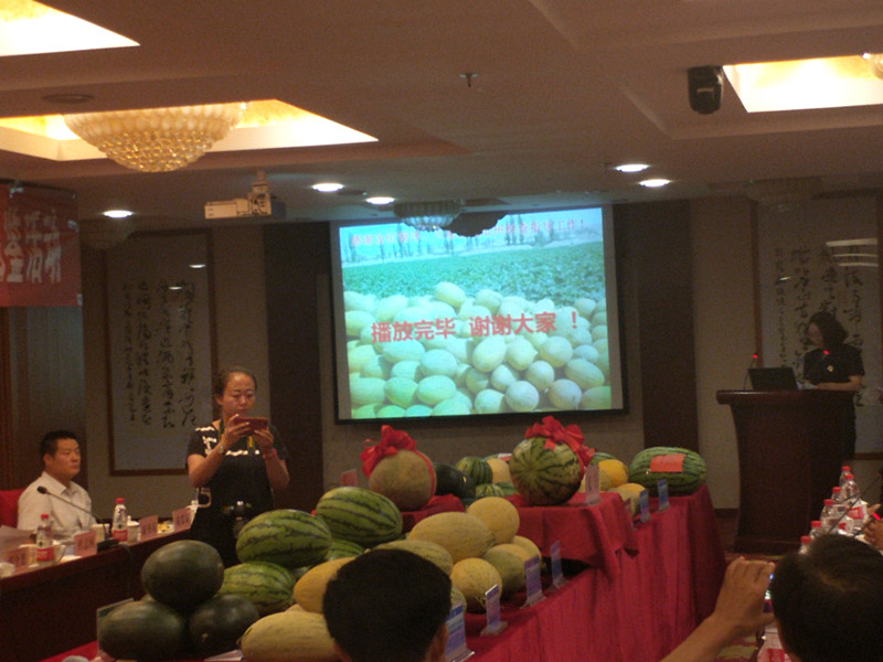 瓜王究竟花落谁家，我只想做个明白真相的吃瓜群众