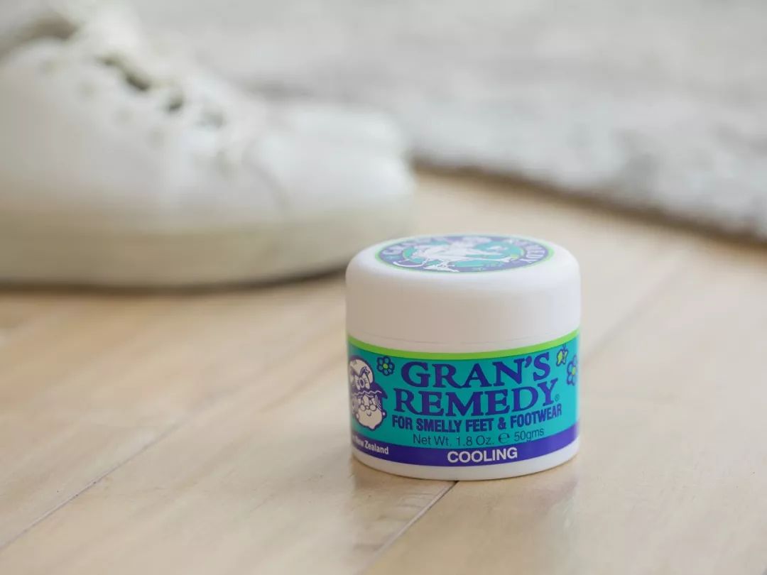 6000多万人的脚臭,被这盒*粉白**救了丨品质生活