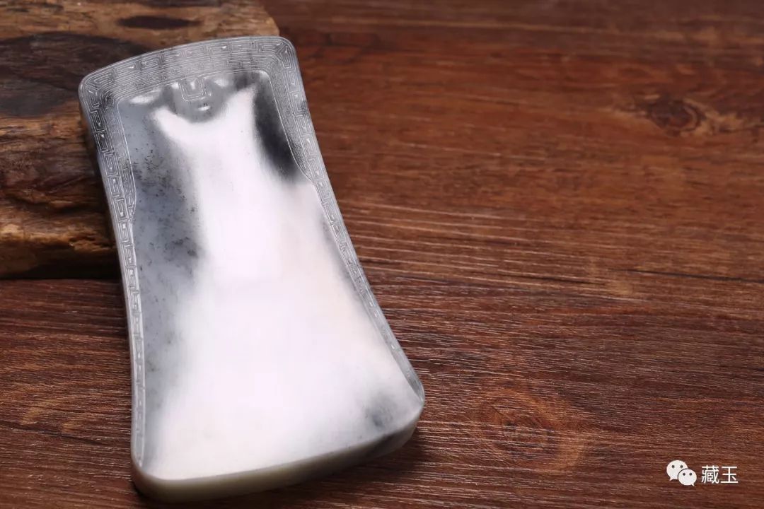 为什么中国喜欢和田玉而不是翡翠,为什么喜欢和田玉和珠宝