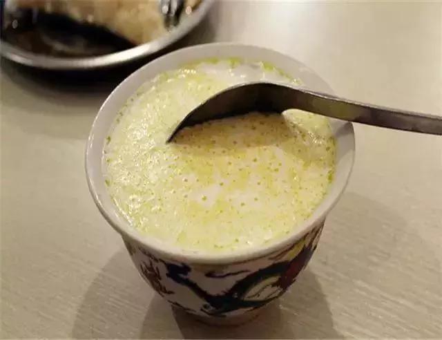 青海湖八月花海,七八月的青海湖油菜花