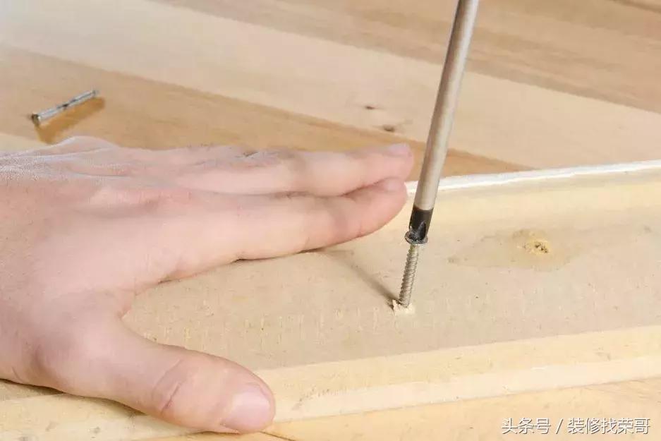 做的柜子掉皮怎么办,柜子起皮严重掉皮怎么修复