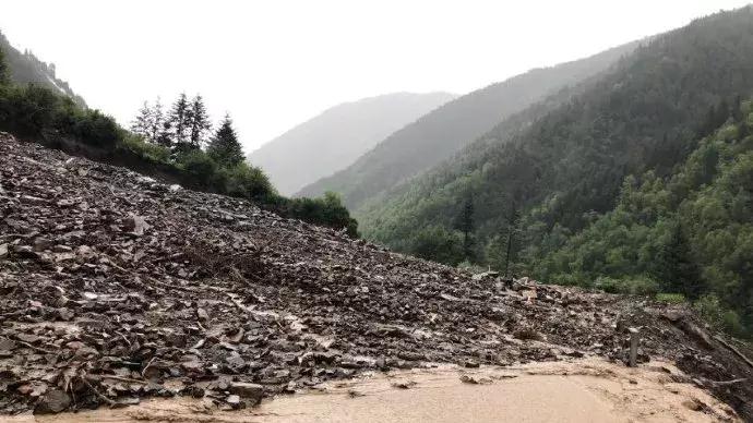 川藏线哪条路更容易塌方,大话西游徒步西藏的故事