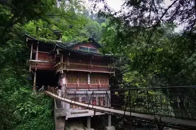 离乐山比较近的风景区,离乐山最近的古镇