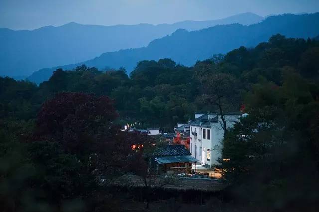 独自旅行一定要去的地方,第一次独自旅行去了哪里