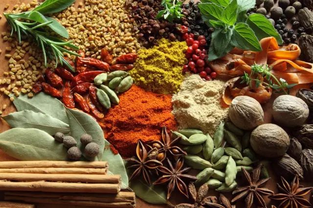 如何领略葡萄酒的魅力,如何品尝葡萄酒的果香