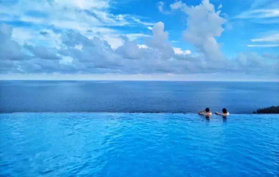 泰国网红星空泳池,无边网红泳池