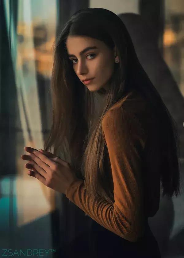 抖音30万赞，勾搭俄罗斯小姐姐拍照套路get