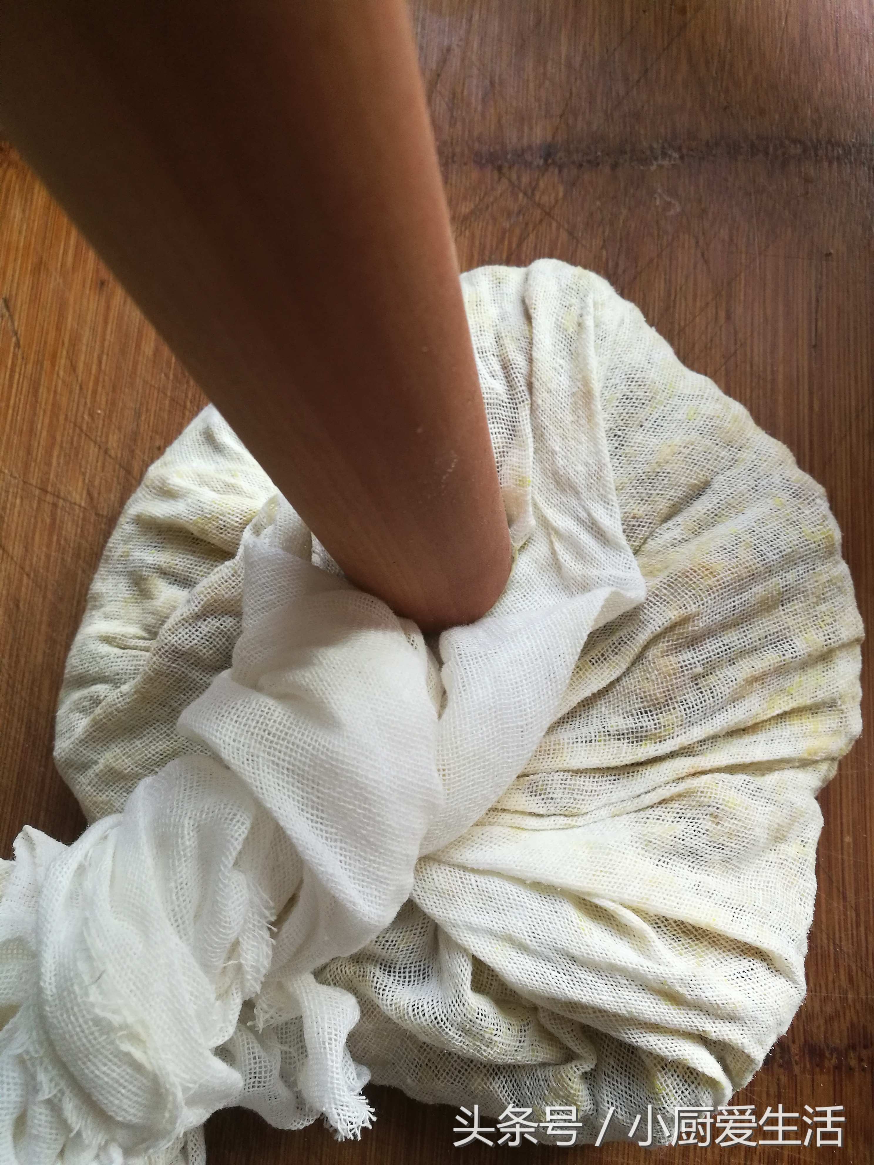 在家自己快速制作大酱,快速自制大酱的家常做法