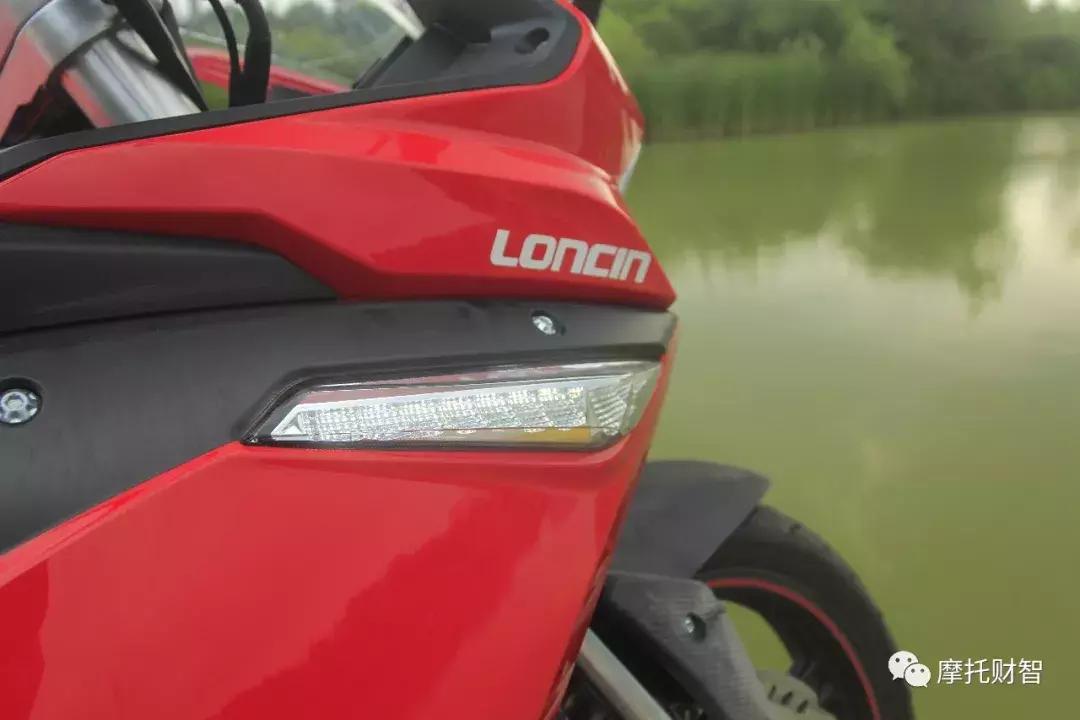 最新款隆鑫无极300rr,无极300rr19款和20款有什么区别吗