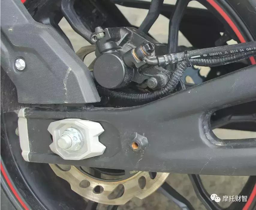 无极300rr2018款和2019款的区别,无极300rr19款和20款有什么区别吗