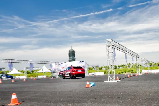 c罗的座驾到底有多豪,c罗的座驾有多厉害