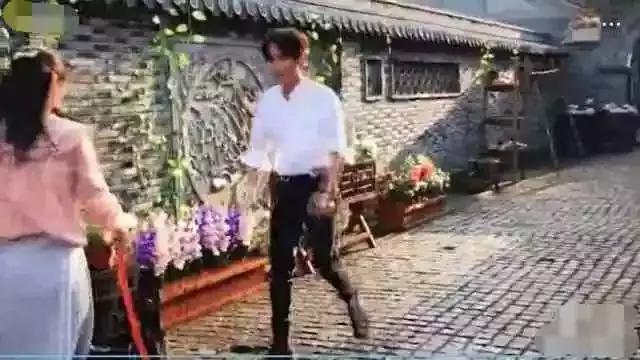 许你浮生若梦花絮安悦溪朱一龙,朱一龙救安悦溪许你浮生若梦歌曲