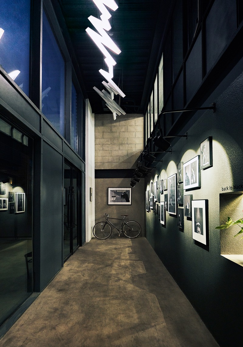 融入更多艺术元素与粗狂工业风格的北京ASTUDIO摄影工作室