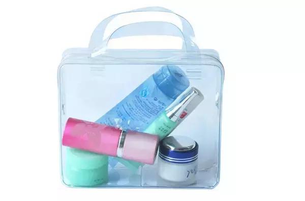 乘坐飞机化妆品携带规定,乘飞机带化妆品登机的相关问题