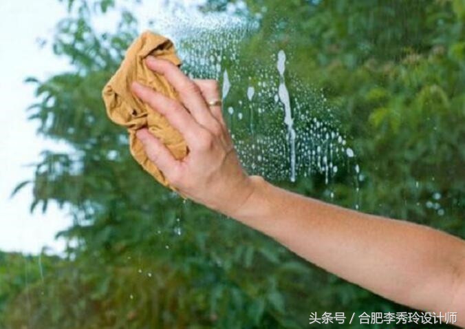 高层玻璃窗清洁方法,清洁窗户小妙招家用