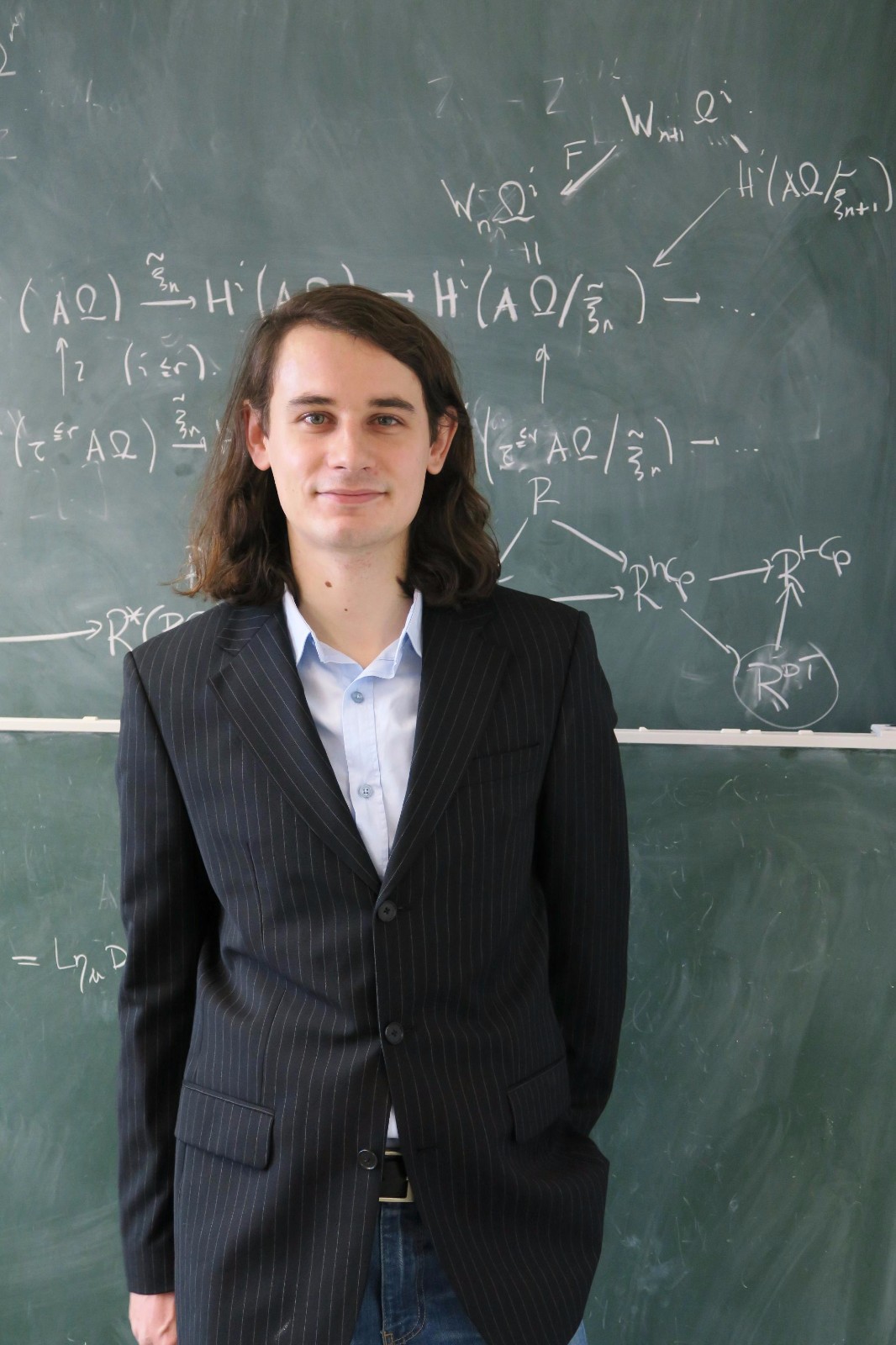 “数学界诺奖”菲尔兹奖公布，比被偷奖牌更有故事的是获奖者