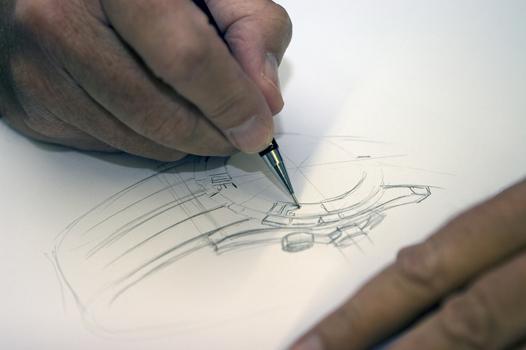 广州仿冒瑞士表曝光视频,瑞士警方销毁广州假表