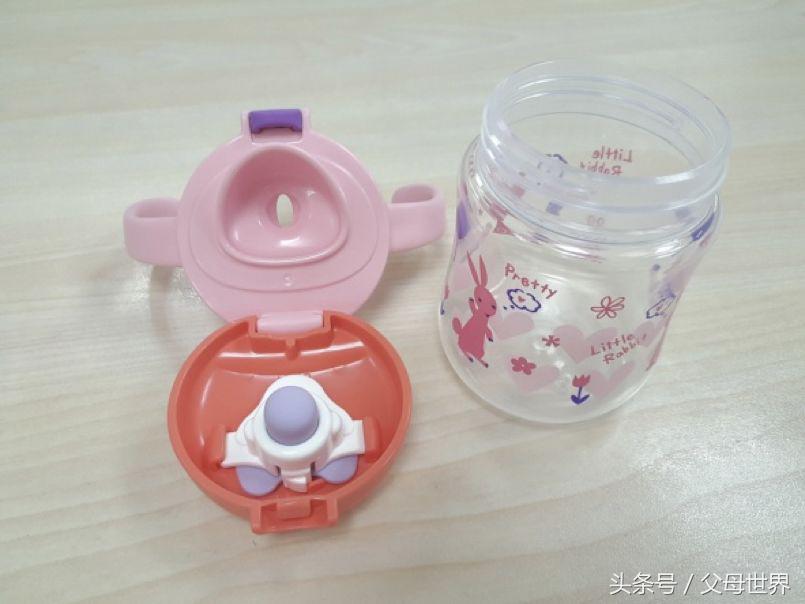 宝宝喝水的十大危害,宝宝用水杯喝水的危害