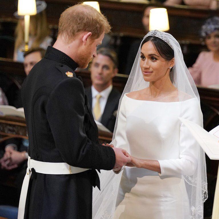 聚光灯质疑声，皇室规则，亲友抹黑，平民王妃将何去何从？