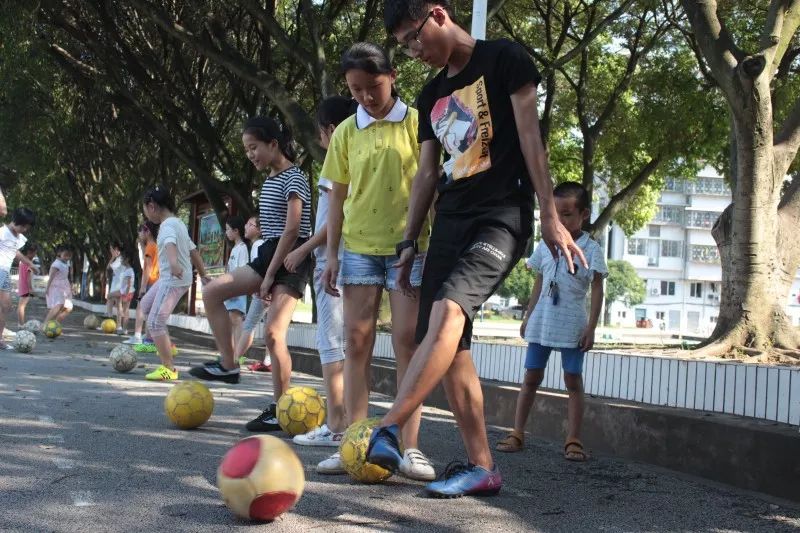 携手“传球”,与爱同行