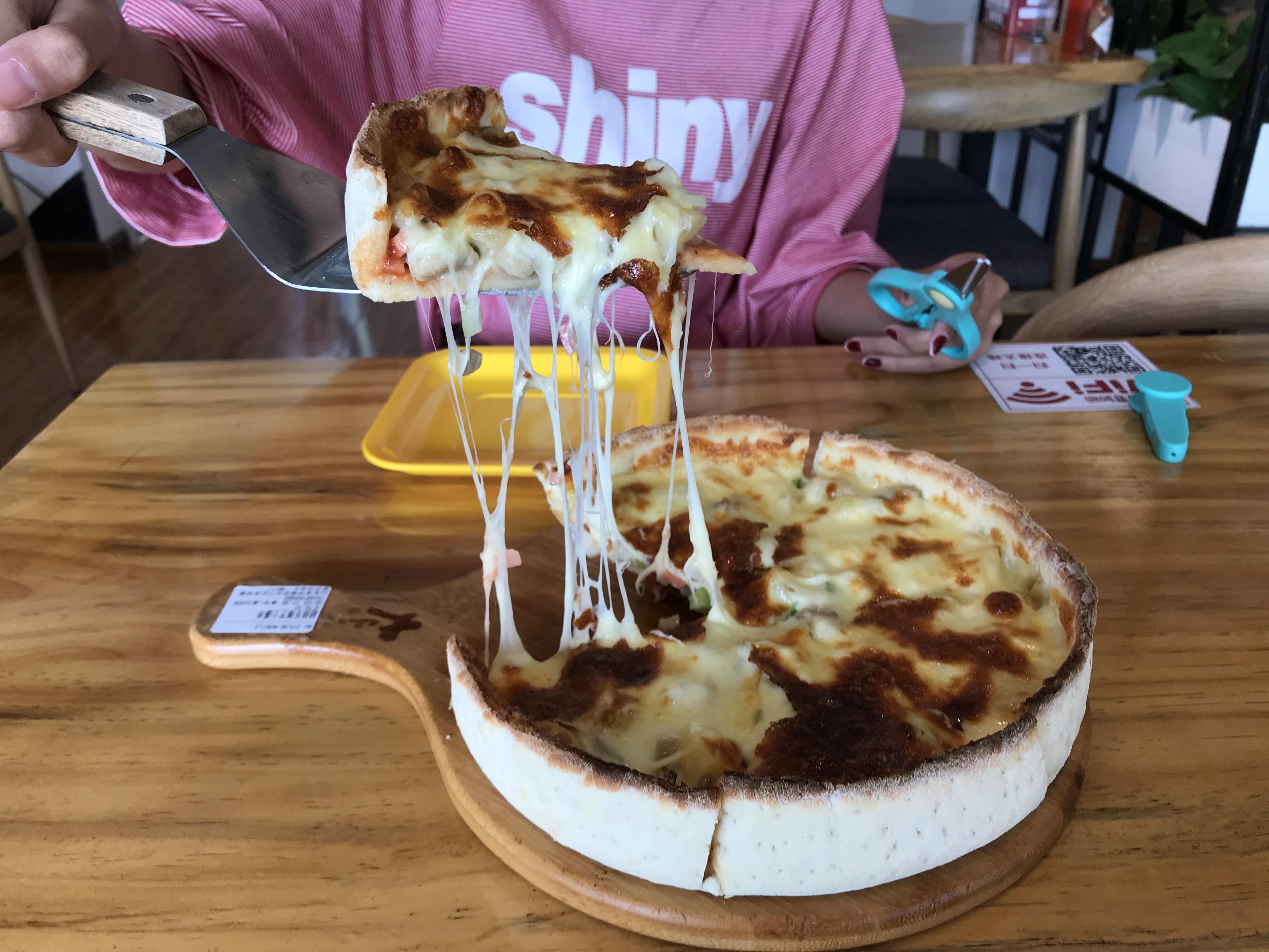 最近很火的芝士瀑布披萨,史上最良心的芝士披萨