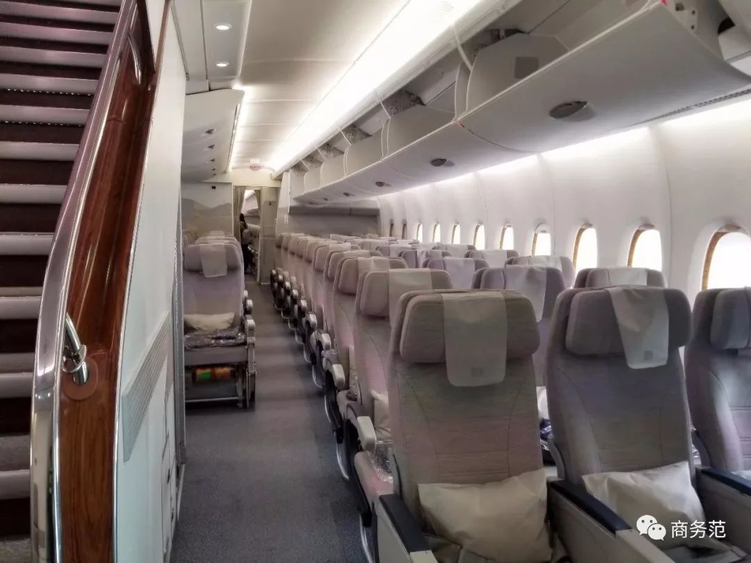 阿联酋航空豪华经济舱体验,阿联酋航空奢华
