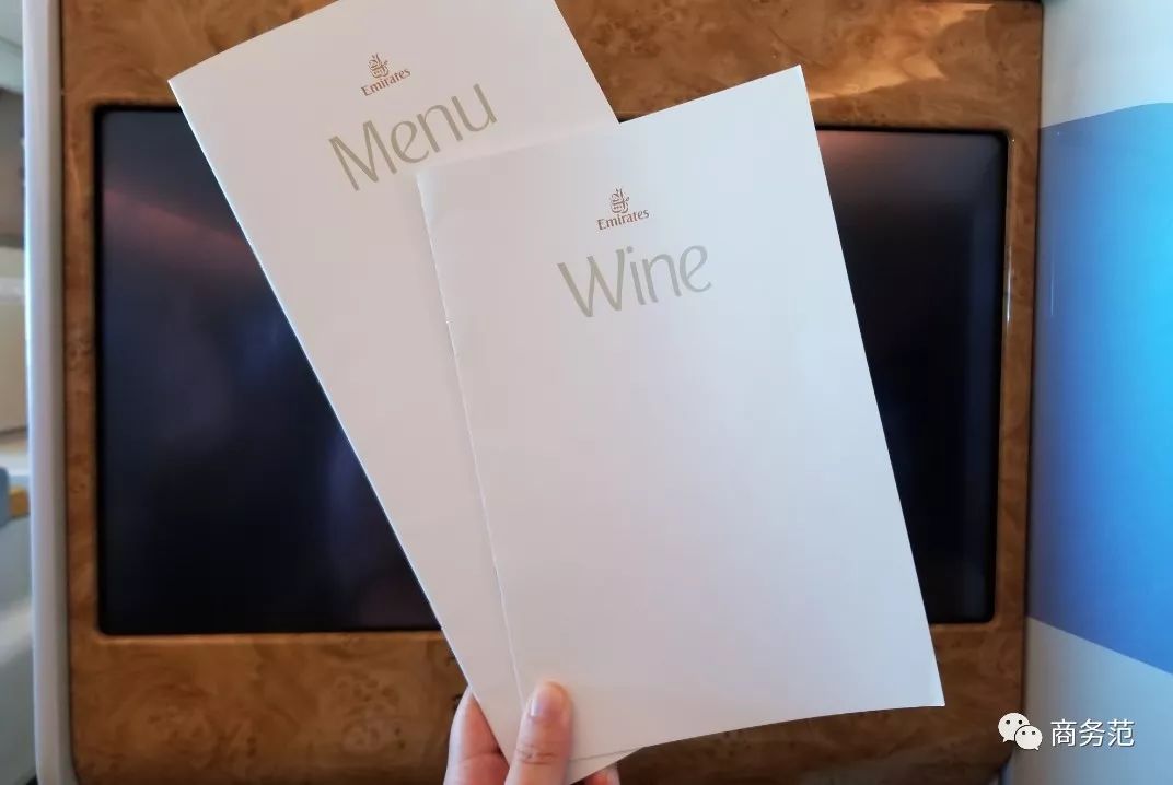 阿联酋航空豪华经济舱体验,阿联酋航空奢华