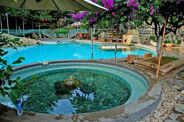 峡谷最美的温泉,必去的真温泉