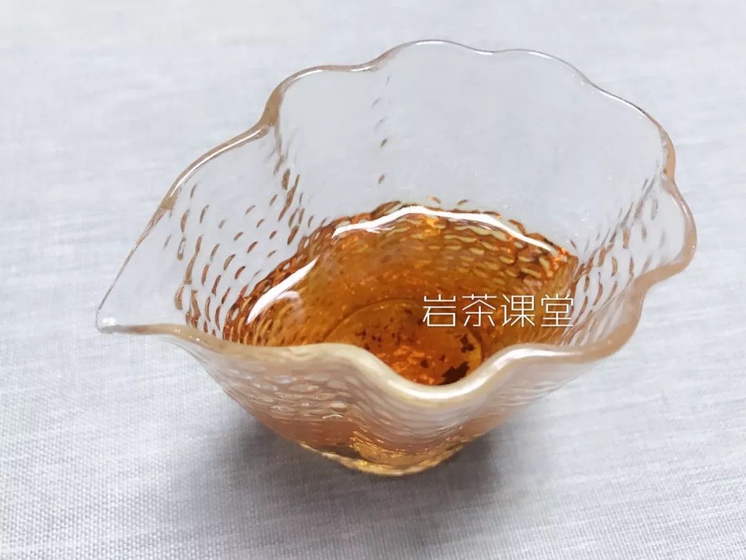 喝大红袍茶叶会上火吗,喝肉桂茶会虚不受补吗