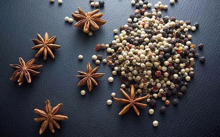 如何分辨八角有毒,怎样判断八角有没有毒