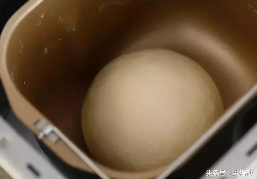 做出来的面包大部分都好看,这款面包真好吃做法简单造型别致
