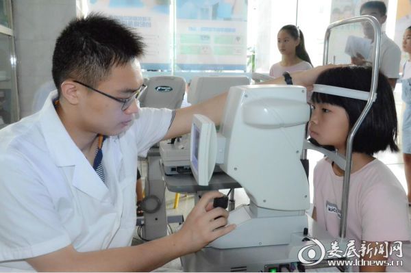 爱尔眼科和娄底眼科医院哪个好,长沙爱尔眼科视觉训练