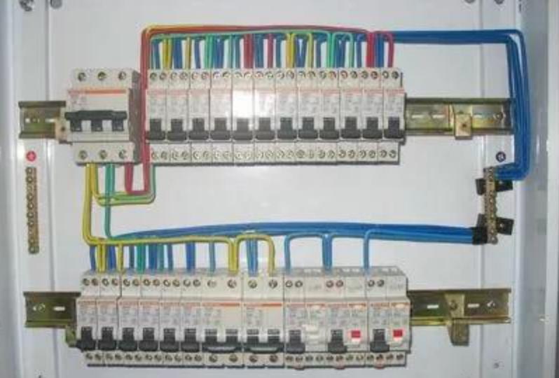 家装380v三相电4线正确接线,家用电箱三相五线接线全过程