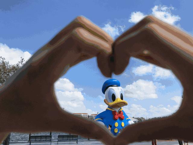 闺蜜约起!Gucci垃圾桶、11米高唐老鸭、纽约来的蛋屋……魔都8月活动大集结!