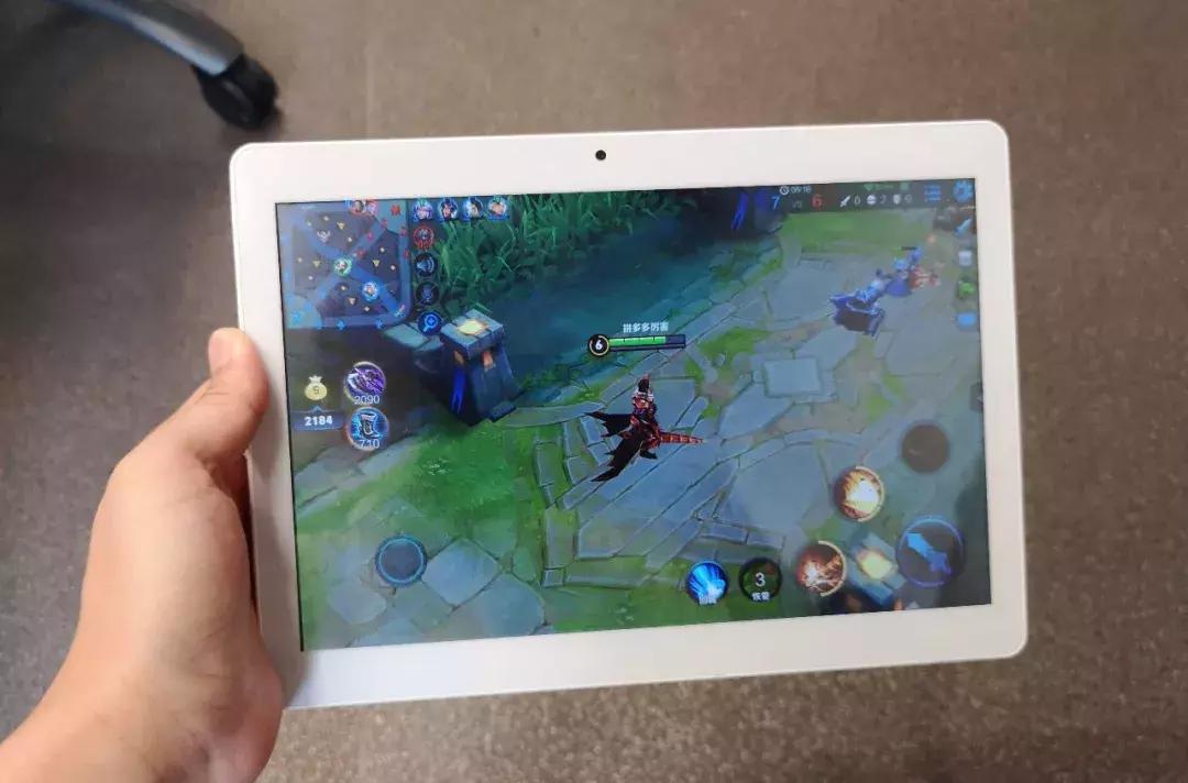 拼多多200元的平板电脑能吃鸡吗,拼多多9.9免费领平板电脑是真的吗