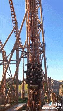 最刺激的过山车游玩,环球最刺激的过山车